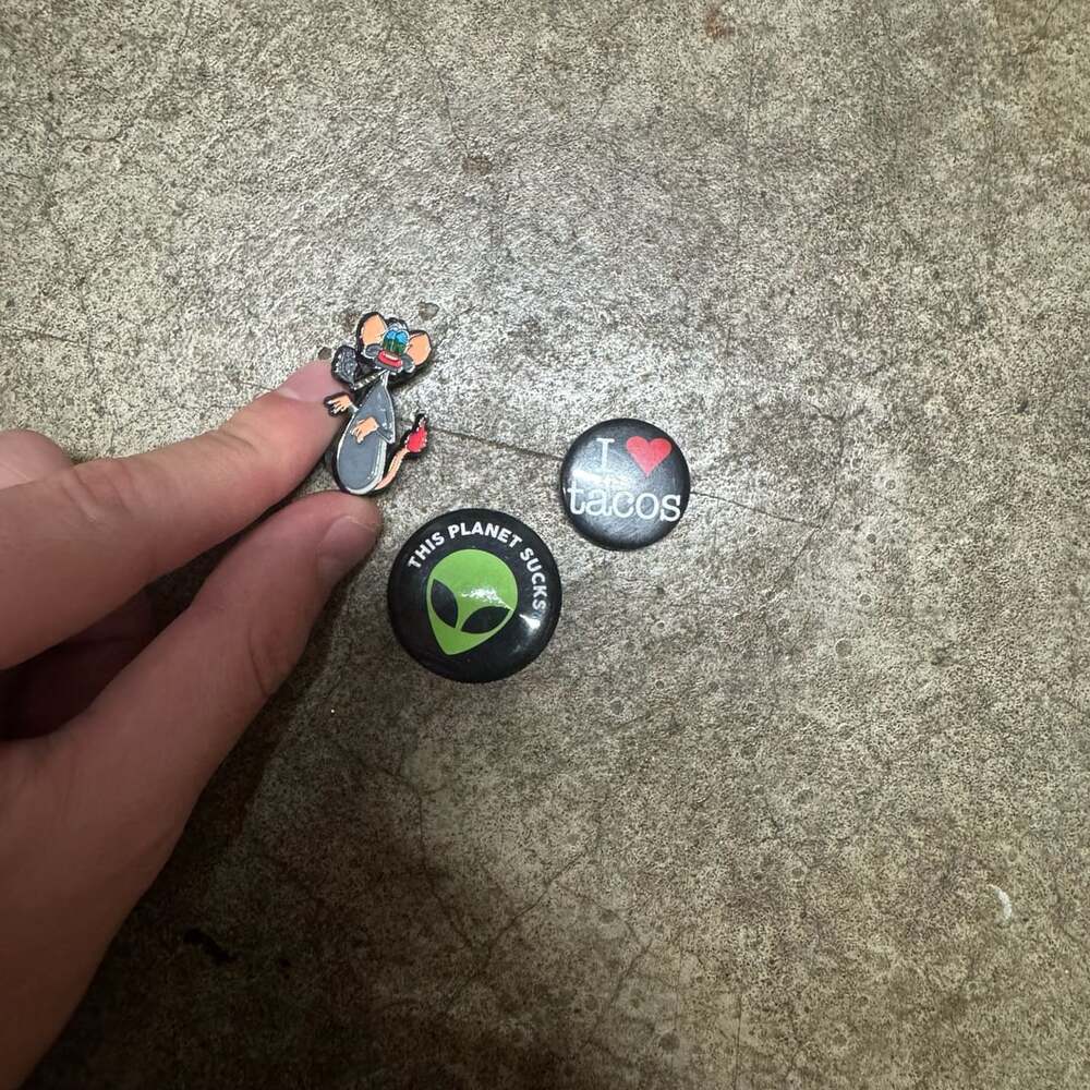 Novelty Pin Lot Of 3 Alien This Planet Sucks Tacos Brooch